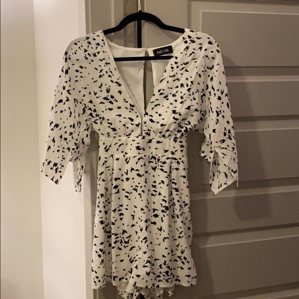 Fab’rik romper size small speckled detail